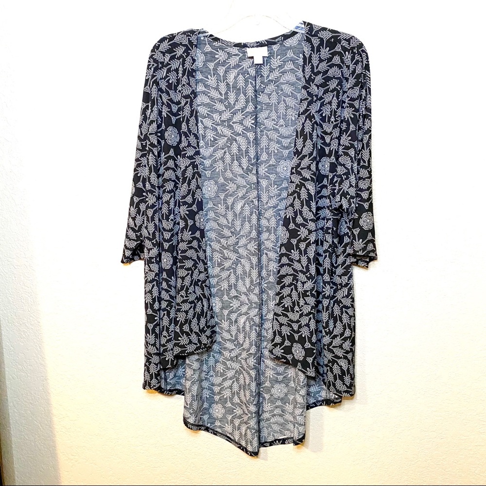 LULAROE Lindsay Arrow Kimono Small